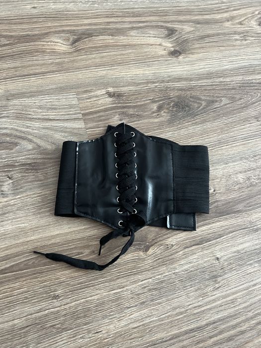 Корсет чорний на ліпучці