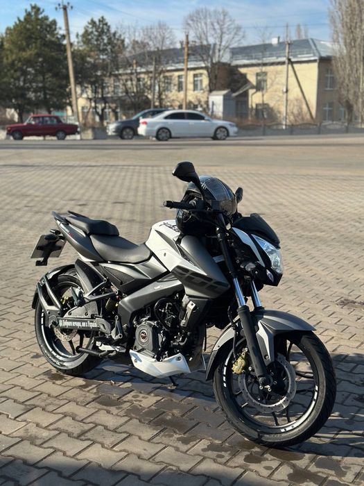 Bajaj pulsar ns200