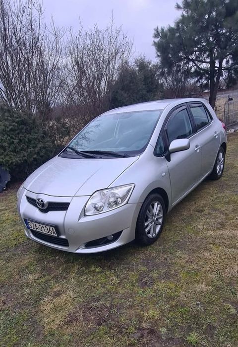 Toyota Auris automat 1.4 D4D