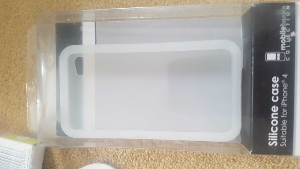 iPhone 4s telemóvel como novo com capas silicone novas e acessórios