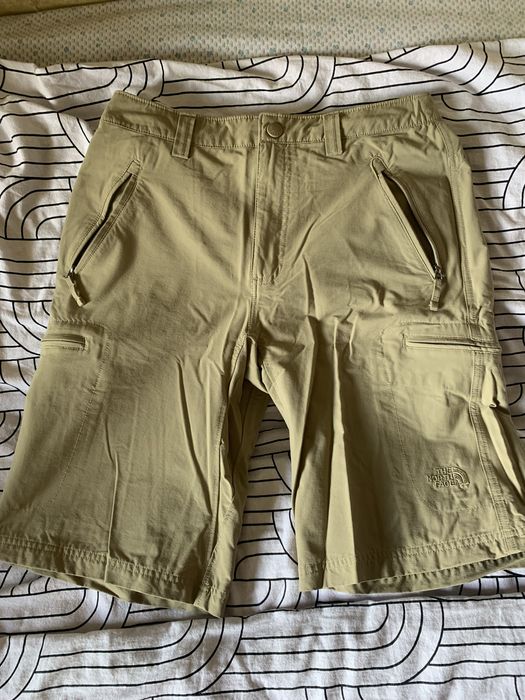 Шорти The North Face