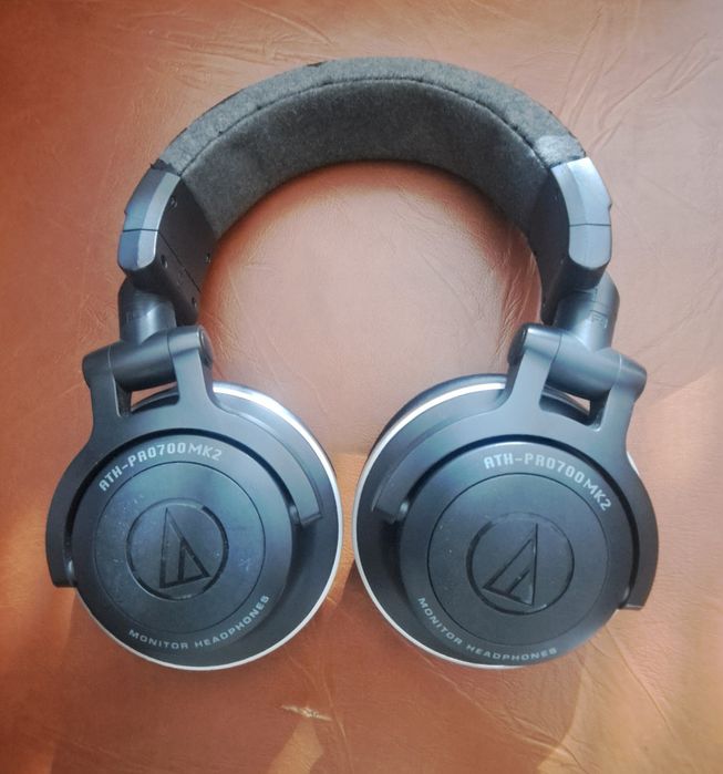 Headphones AudioTechnica ATH-Pro700MK2