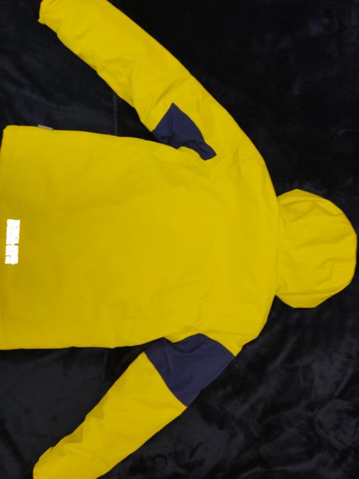 Тепла дитяча куртка на зиму