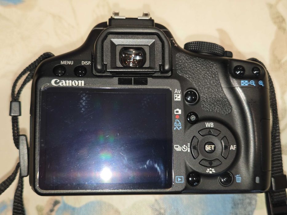 Câmara Digital Canon ESO 500D + pack acessórios