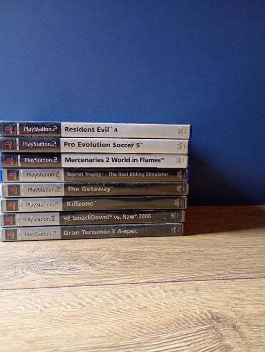 PlayStation 4 e PlayStation 2