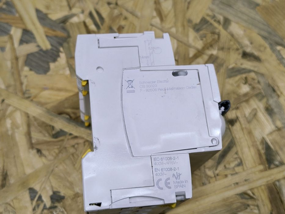 Wyłącznik różnicowoprądowy RCD 25A typ A 30ma / Schneider ilD 25A