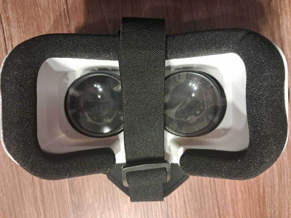nowe okulary VR 3D brak paragonu trochę uszkodzone pudełko