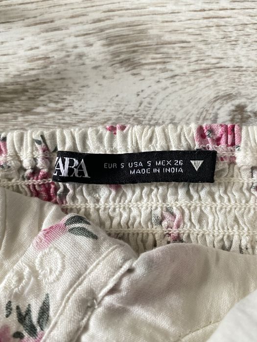 Білий топ ( Zara ).