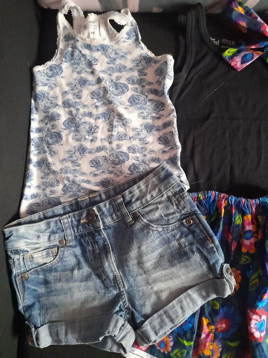 Paka ubranek  122/128