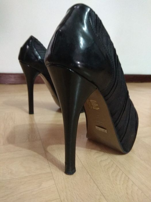 Sapatos Samelli salto alto