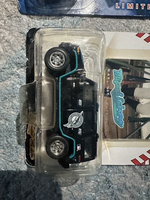 Колекційні машинки NFL / MLB GridIron Greats, Fleer (1:64)