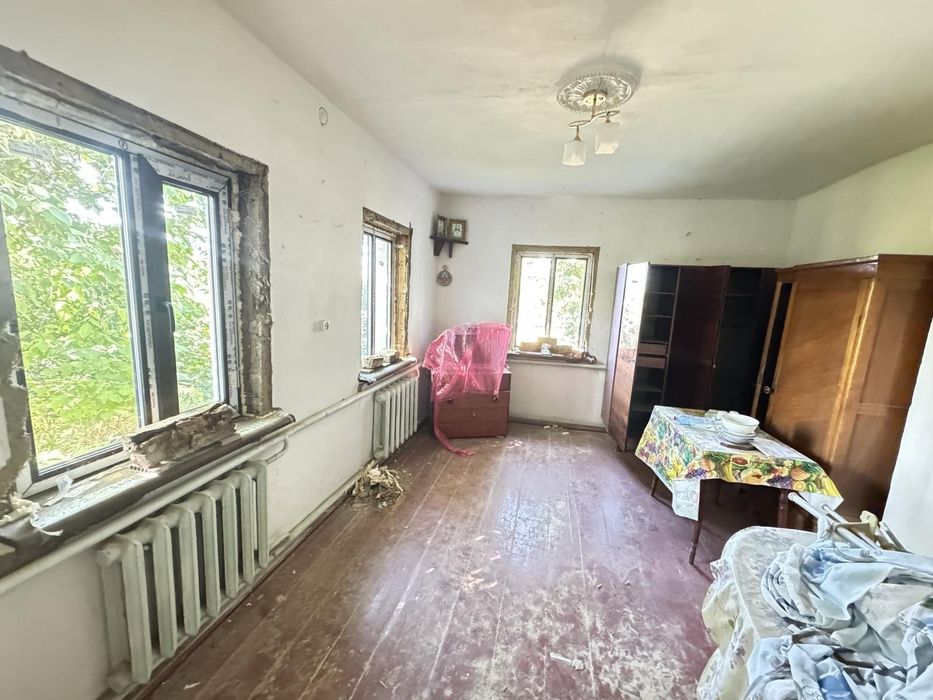 Продам окремий  будинок  в с. Велика Березянка