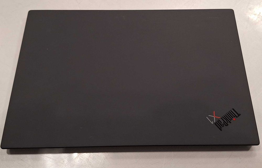 Lenovo ThinkPad X1 Carbon G8 i7-10610| 16GB RAM | 256GB SSD| W11