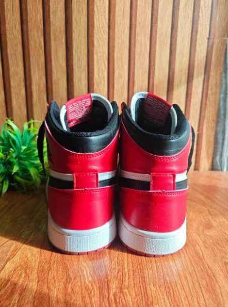 Nike Air Jordan 1 high Chicago Red/White/black