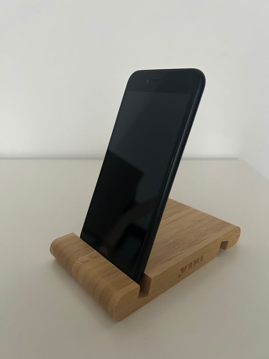 iPhone SE 2020 i etui bewood gratis