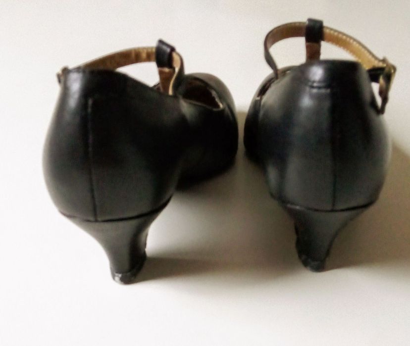 Sapatos de dança de carácter da Capezio