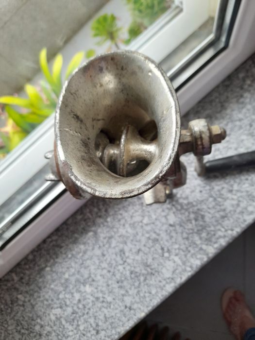 Maquina trituradora de carne