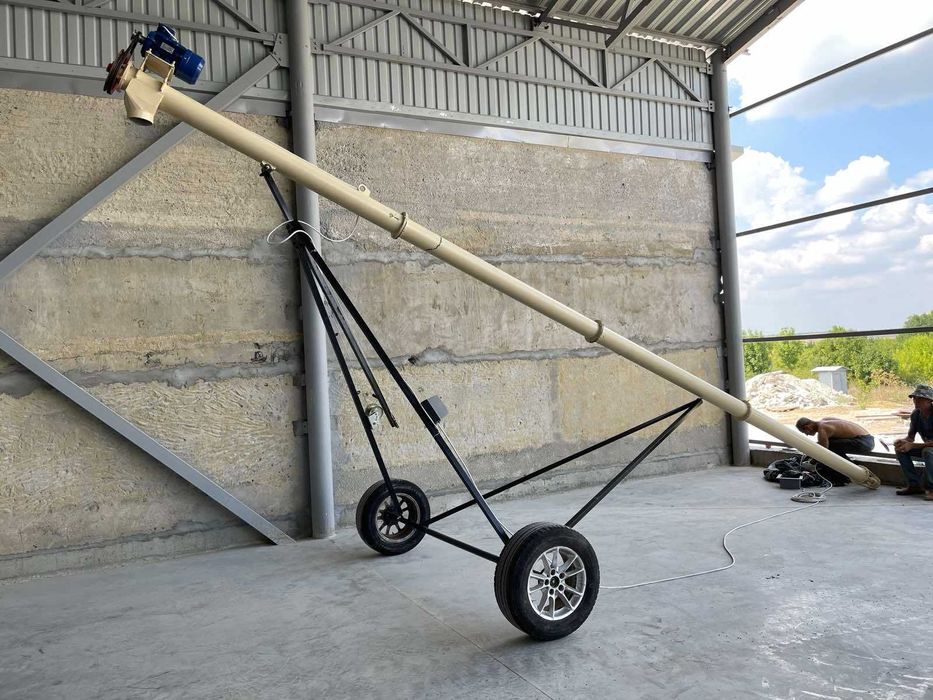 Зернопогрузчик, шнековий навантажувач, шнек для зерна, шнек у трубі