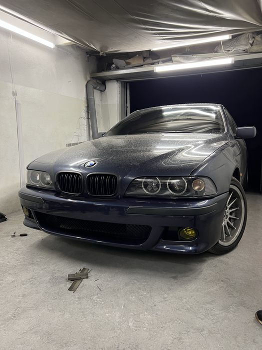 Кресты иксы в фары BMW e39 в дальний фары бмв е39 рест и дорест