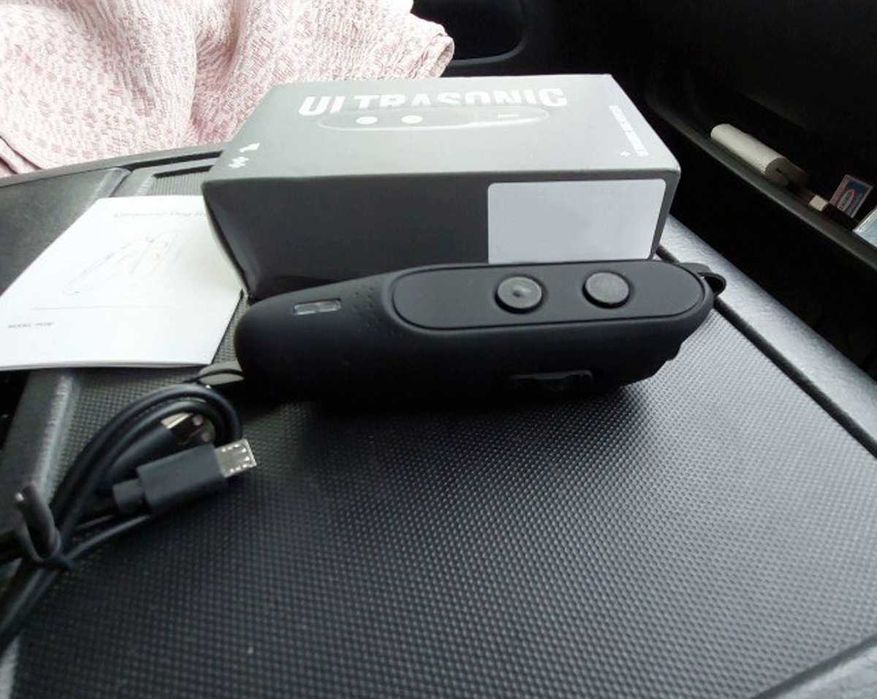 Ultrasonic PU-30 Ультразвуковий відлякувач собак з акумулятором функція тренувань собаки (отпугиватель)