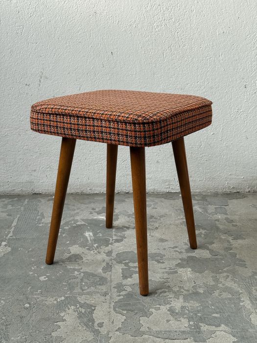 Taboret PRL hałas zieliński ład vintage