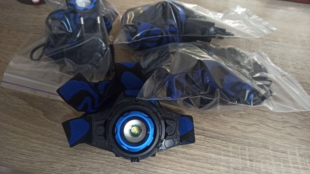 Налобный фонарь яркий