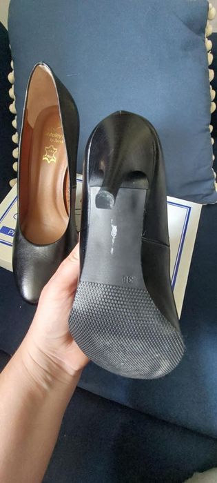 Czarne szpilki rozm. 38 firma  Żurek NOWE