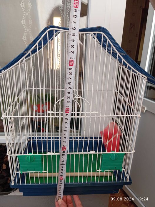 Продам клетку для попугаев