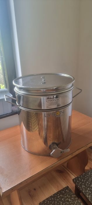Odstojnik do miodu z sitem i zaworem 50l Łysoń