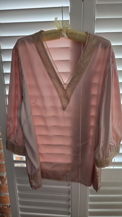 Satynowa bluzka damska