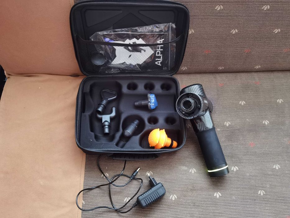 Pistolet do masażu MASSAGE GUN PRO ALPHA uszkodzony