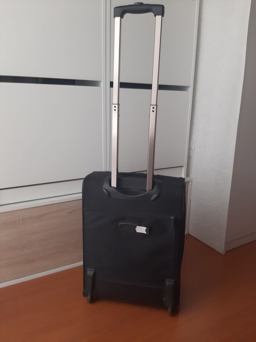 Mala VAGG pequena preta