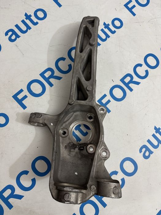 Кулак поворотный передний правый Tesla Y Тесла Y