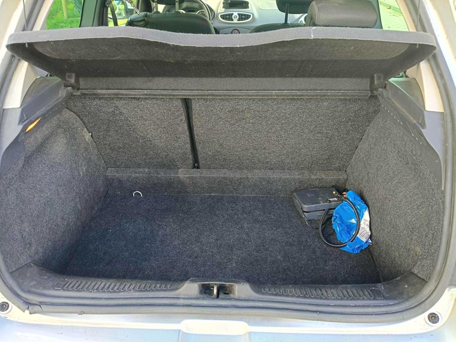Renault Clio III 1.2 benzyna 75 KM | 2010 | 115 tys. km | 2. właściciel | nowe opony