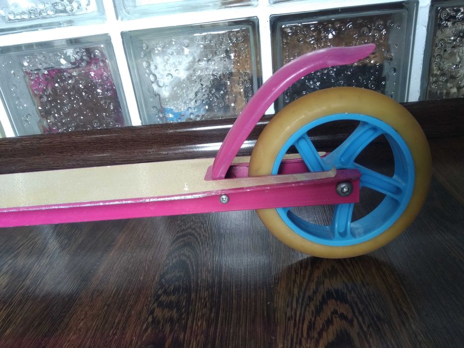 hulajnoga martes różowa butterfly