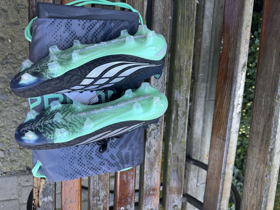Футбольні бутси Adidas Predator