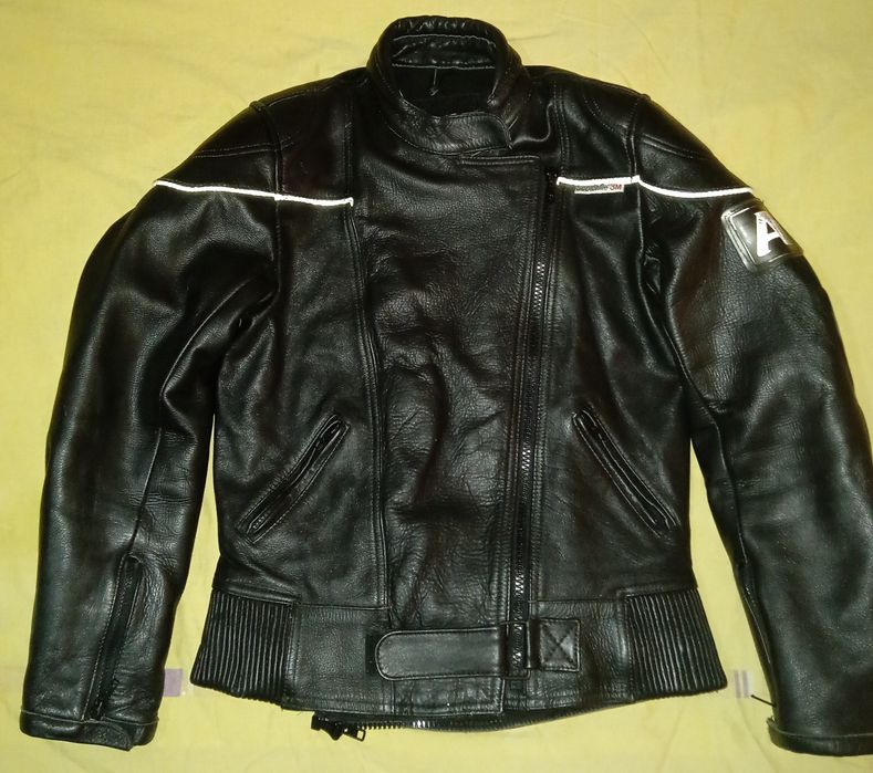 Мото-куртка розмір 10