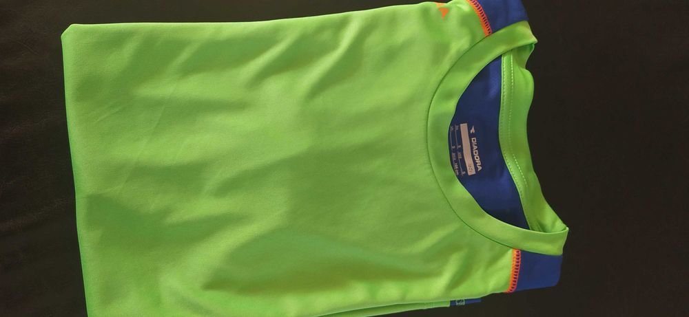 Camisola desporto - menina - 16 anos - NOVO - (7)