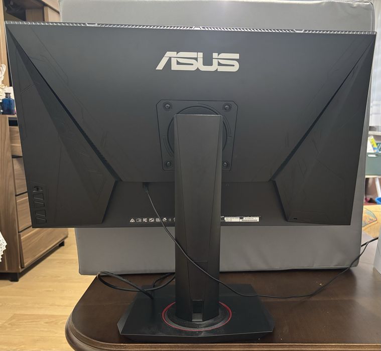 Monitor ASUS VG279Q 27 cali, Full HD, 144Hz, 1ms