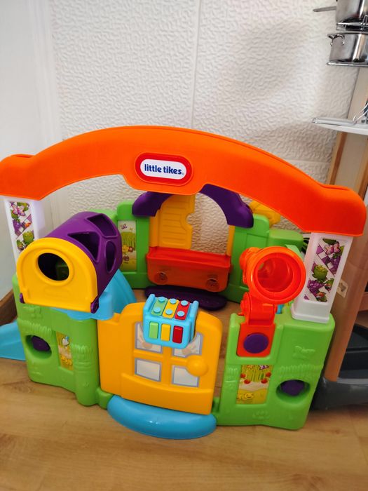 Little tikes domek