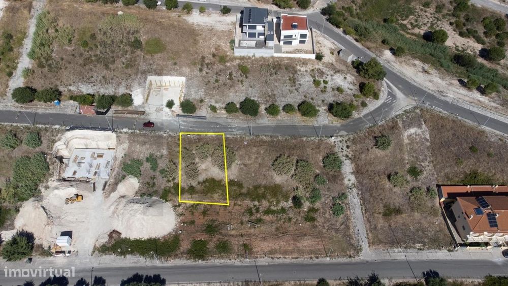 Terreno para construção em Alenquer - Urbanização Fontainhas — Alenquer (Santo Estêvão E Triana), Lisboa