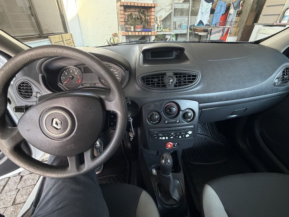 Renault clio 2010