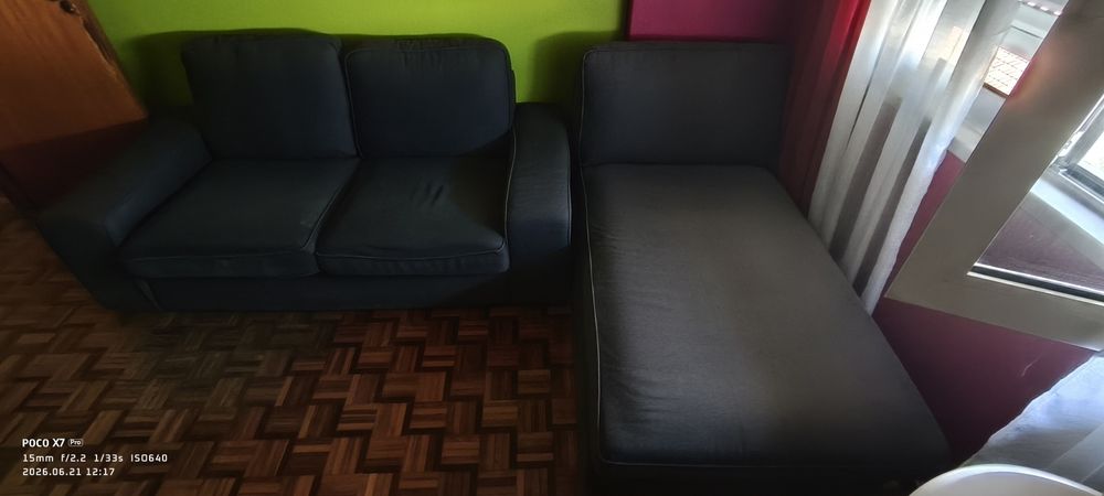 Secretaria e sofas