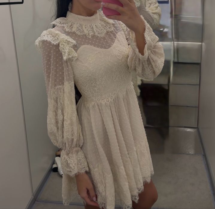 Шикарное кружевное платье ZIMMERMANN