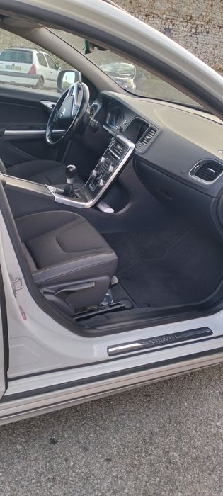Volvo v60 1.6 D2