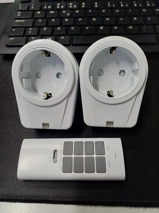 Conjunto de Tomadas / Enchufes / Prises inteligentes solidBASIC