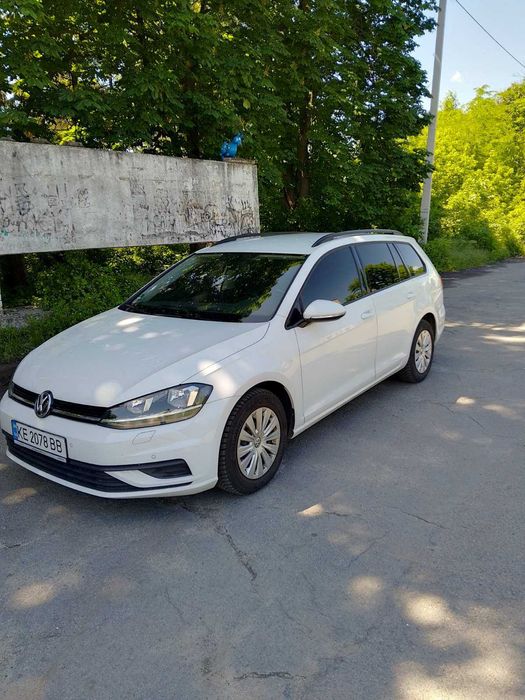 Продам автомобіль VOLKSWAGEN GOLF VARIANT 2019 рік випуску