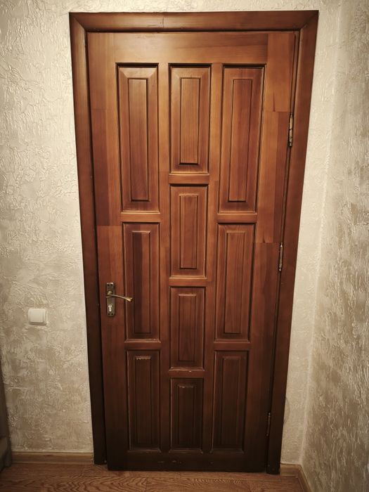 Продам вхідні двері