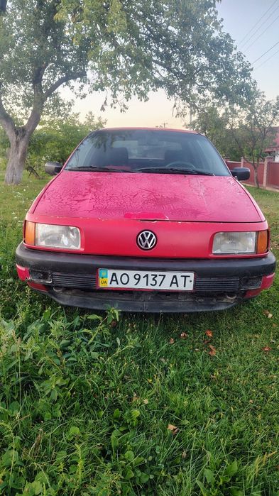 Passat b3 1.8 1989р