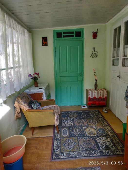 Продається будинок в с. Хотимир Тлумацького р-ну
із земельною ділянкою